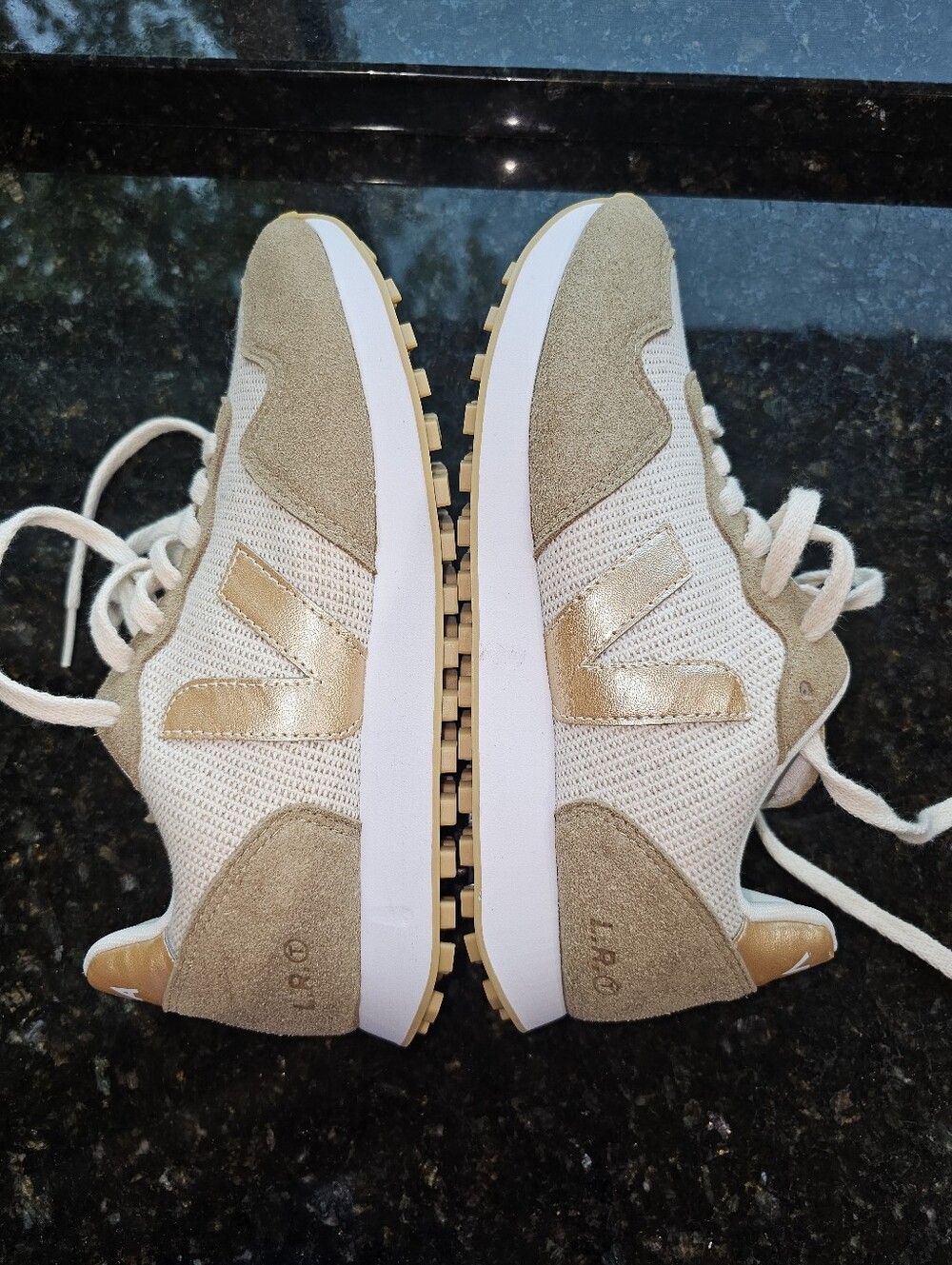 Veja SDU Women's Sneakers in NATURAL PLATINE Sz 7 - Picture 5 of 13